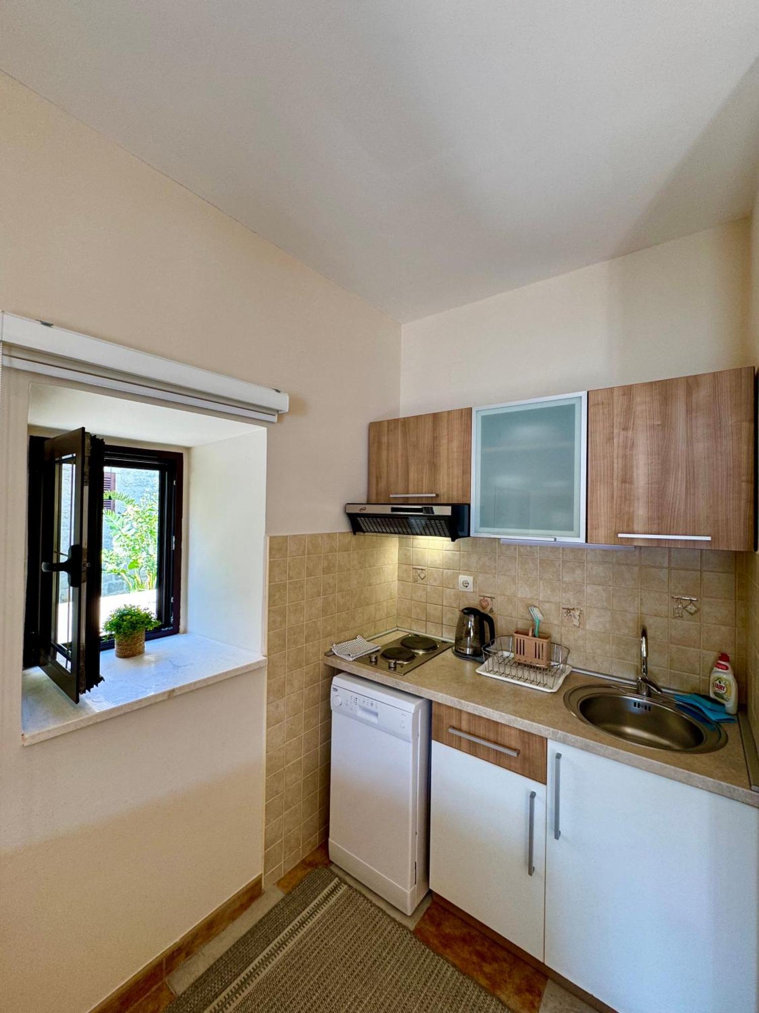 Apartments Radonicic Kotor Exterior photo